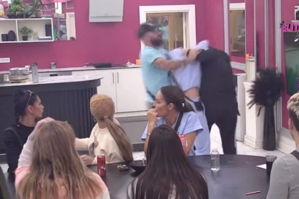 KARAMBOL NA IMANJU, TRESLA SE BELA KUĆA! Žestoka makljaža Aneli i Asmina, on je gurnuo, obezbeđenje reagovalo!