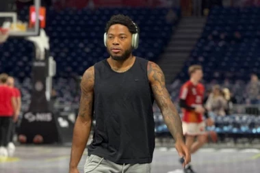 TAJRIK DŽONS GA NAPAO NA UTAKMICI, A SADA NAPUŠTA PARTIZAN I IDE KOD NJEGA? Pazite ovu situaciju... (VIDEO)