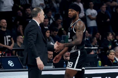 NEĆE BITI PROMENA: Mirko Ocokoljić ostaje na klupi Partizana? (FOTO,GALERIJA)