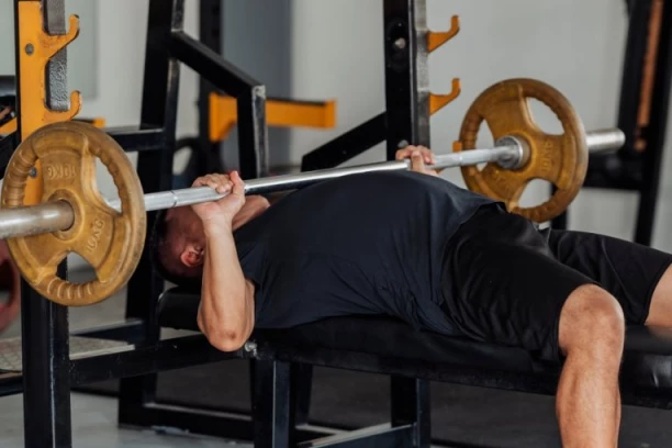 TERETANA ZARAZILA ČAK 14 OSOBA! Svi su dobili istu bolest, sada se samo MOLE da će PREŽIVETI