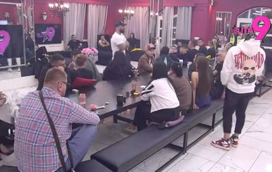 ELITARI REŠETALI LUKU, DOVELI GA NA STUB SRAMA ZBOG ANELI! Šokirani su njegovim ponašanjem!