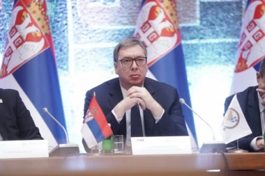 PET ZAMKI ZA VUČIĆA! ISPALJUJU LAŽI JEDNU ZA DRUGOM! ČITAJTE U SRPSKOM TELEGRAFU!