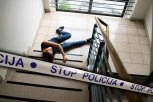 ŽENU NA SAMRTI PRONAŠLI NA STEPENIŠTU, A TEŠKO POVREĐENOG MUŠKARCA U STANU! Novi detalji horora u Rijeci: Reanimirali je, ali bezuspešno!