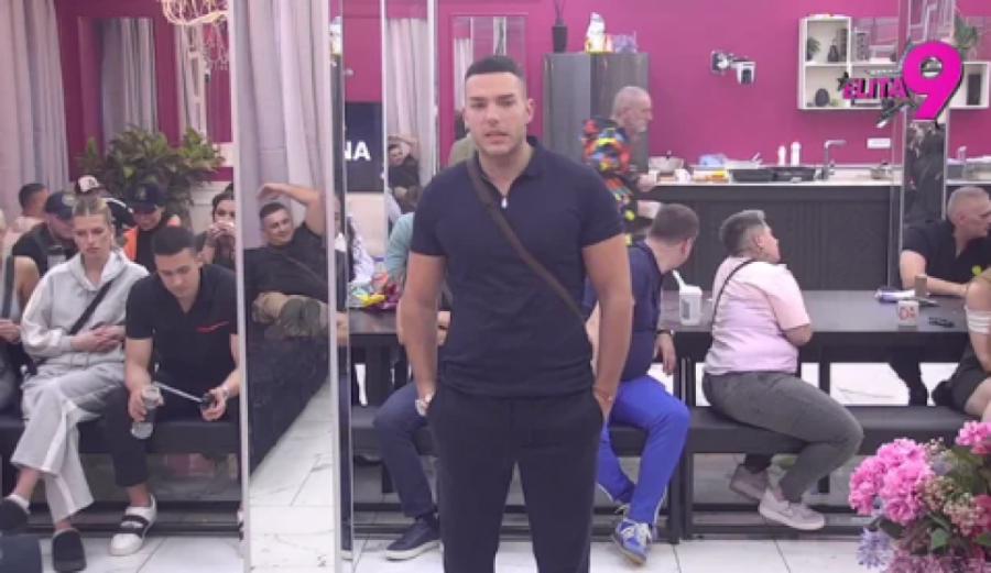 MOŽE LI DALJE OD OVOGA?! Vrela akcija Anite i Filipa pomerila sve granice, Anđelo kuka na sav glas!