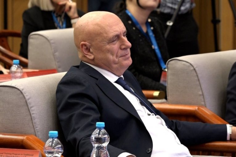 Foto: Republika, 6. “Međunarodni program napredne obuke o kliničkoj praksi i 
istraživačkom napretku tradicionalne kineske medicine (IATP-TCM)