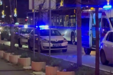 PUCNJAVA U KAFANI DURMITOR NA NOVOM BEOGRADU! Muškarac leži izrešetan!