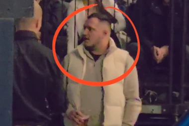 GASTOZ PRVI PUT U JAVNOSTI NAKON RASKIDA SA ANĐELOM! Evo ko mu sada PRAVI DRUŠTVO! (VIDEO)