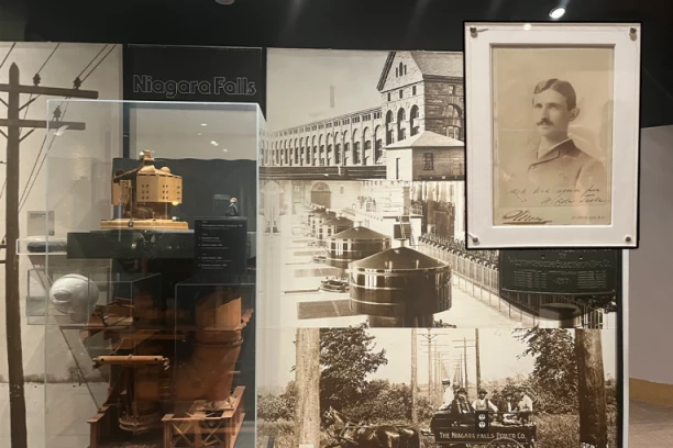 JEDNOM ĆU UKROTITI TU SNAGU! Tesla predstavljen u čuvenom SMITSONIJANU! NAŽALOST, I OVDE U SENCI EDISONA I VESTINGHAUSA!