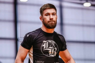 "DECA SU VRIŠTALA, MORAO SAM DA GA ZAUSTAVIM"! Ovo je Hercegovac Ivan koji je u Londonu spasio devojčicu od pedofila! O NJEGOVOJ MUNJEVITOJ AKCIJI BRUJI SVET! (VIDEO)