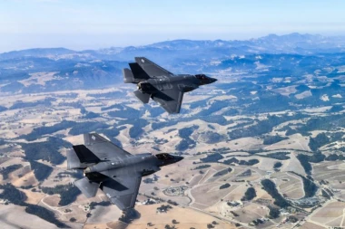 HOLANDIJA PODIGLA BORBENE AVIONE! Uzbuna nakon pojave NEPOZNATOG OBJEKTA U VAZDUHU