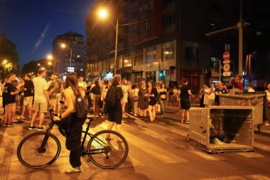 SEJDINOVIĆ PRIZNAO DA BLOKADERI ODUSTAJU! Desna ruka Dinka Gruhonjića otkriva sve sukobe unutar blokaderskih redova (VIDEO)