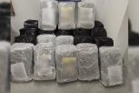 ČAMCEM KOD BAČKE PALANKE PREVOZILI 20 KILA KOKAINA! Isplivali detalji velike akcije policije