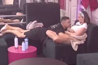 "NEĆU DA ŽIVIM U KOTEŽU SA TVOJIM TATOM" Teodora postavila ULTIMATUM Bebici, mora da joj obezbedi STAN, a evo na kojoj lokaciji!