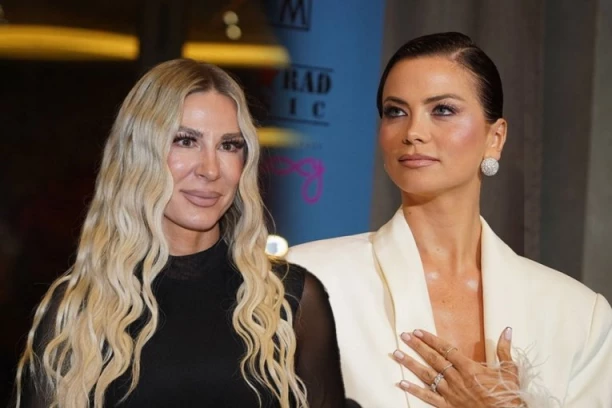 TRESE SE ESTRADE ZBOG IZJAVE NAŠE PEVAČICE O MILICI PAVLOVIĆ: Ovo će izazvati LOM, otkrila ko stoji izanje! (VIDEO)