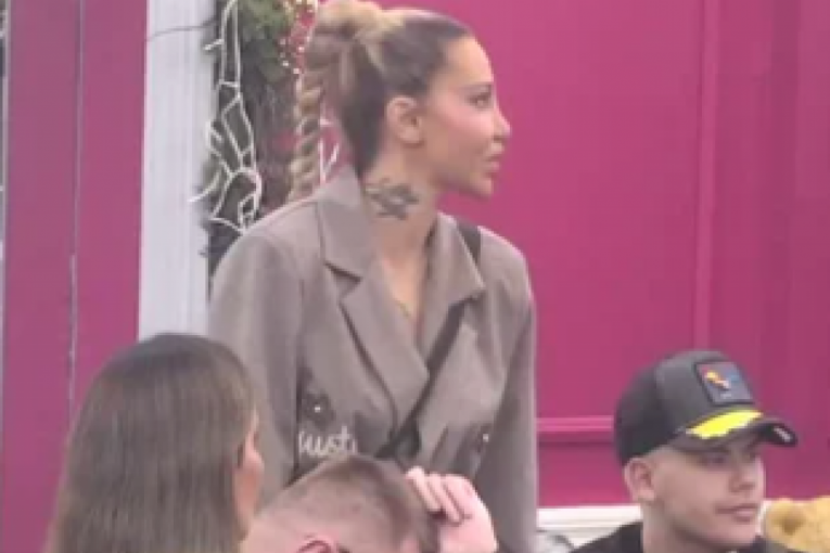 Aneli Ahmić i Hana Duvnjak