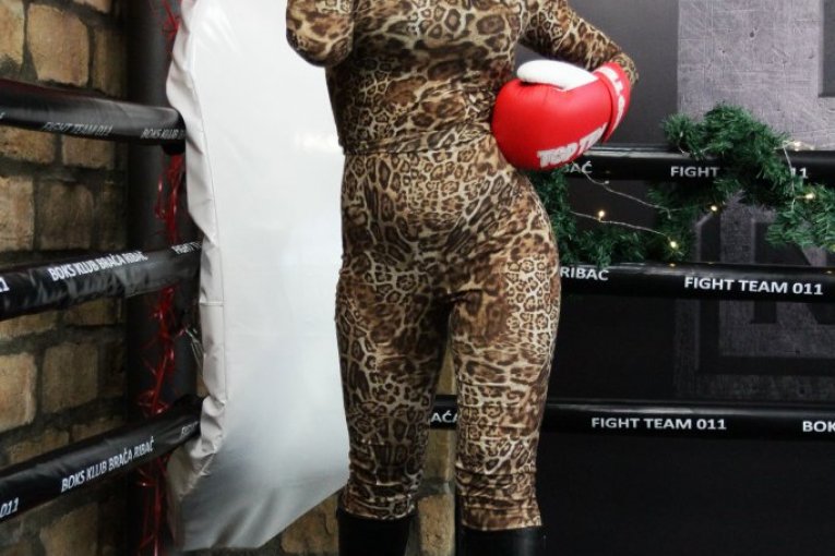 Jovana Jeremić u tigrastom trikou