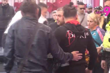 OGLASILO SE ZVONO, OTVORENA KAPIJA RIJALITIJA! U Belu kuću uneta pošiljka IZ SPOLJNOG SVETA, opšti metež na imanju!