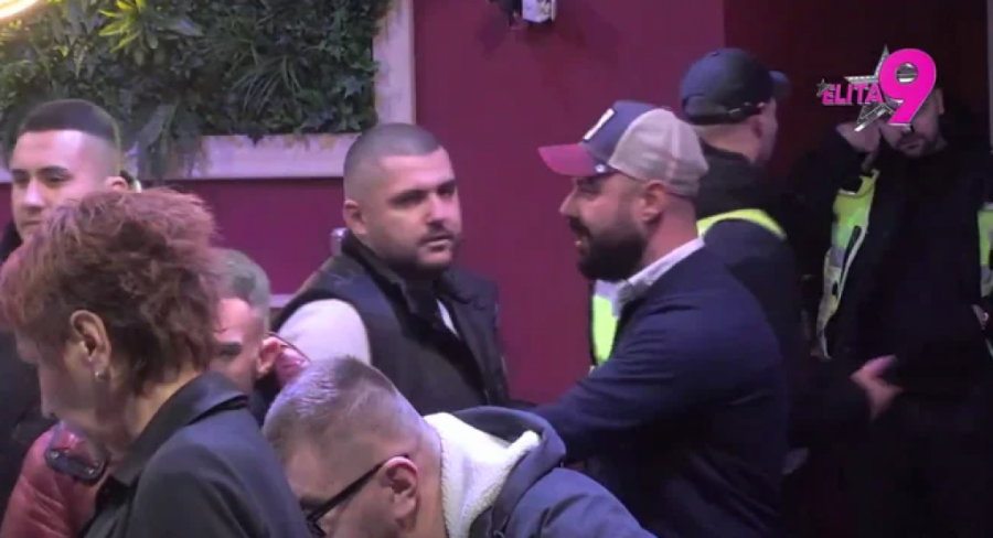 NOVI INCIDENT PODIVLJALOG LUKE VUJOVIĆA! Kao razjareni bik krenuo na Aneli - uhvatio je sa Asminom (VIDEO)