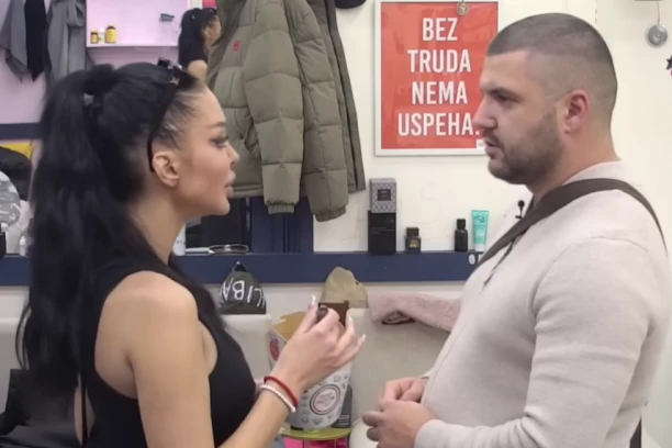 VODITELJ UNEO INFORMACIJU IZ SPOLJNOG SVETA: Šok! Asmin kao MANIJAK, odmah doleteo do Maje! (VIDEO)