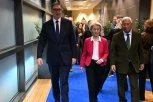 "SRBIJA JE PRIVRŽENA SVOM STRATEŠKOM CILJU - ČLANSTVU U EU"! Vučić posle večere sa Ursulom fon der Lajen u Briselu poslao jaku poruku! (FOTO, VIDEO)
