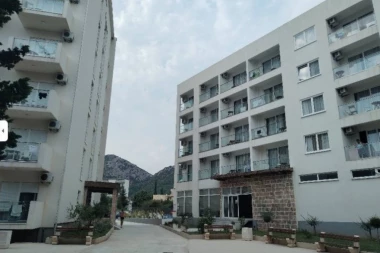 ODE KAO DA GA NIKAD NIJE NI BILO! Srušen omiljeni Titov hotel! Ovde su naši roditelji, bake i deke boravili makar jednom u životu