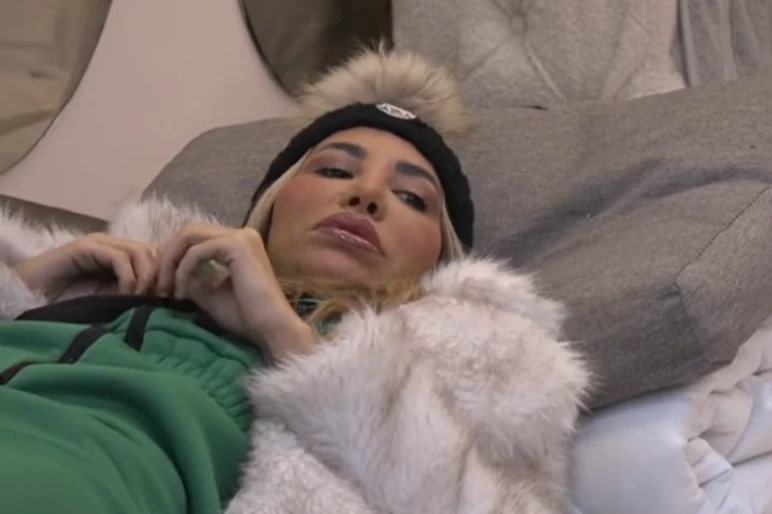 ANELI AHMIĆ POKUŠALA DA SE UBIJE: Nakljukala se TABLETA, stravična PORUKA obelodanjena! (FOTO)