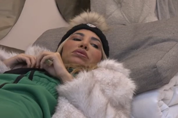 ANELI AHMIĆ POKUŠALA DA SE UBIJE: Nakljukala se TABLETA, stravična PORUKA obelodanjena! (FOTO)