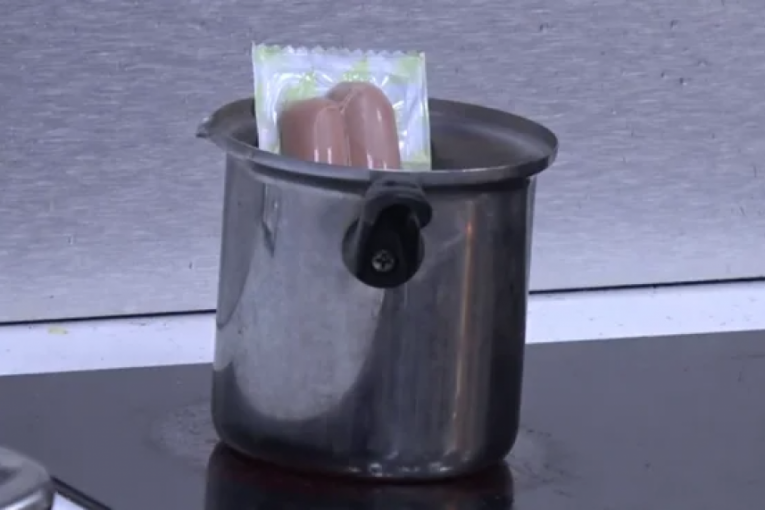 Miljana i Dača kuvaju viršle