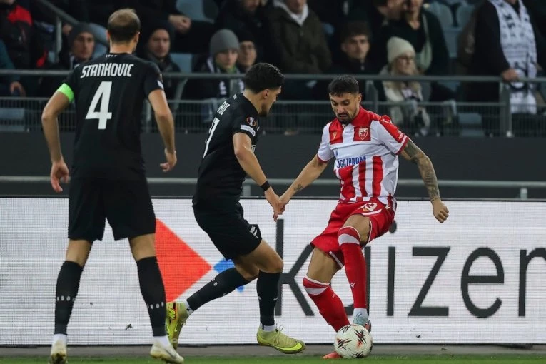 ŽUTI KARTON I ARNAUTOVIĆ NA PODU: Potpuno ludilo u Gracu!