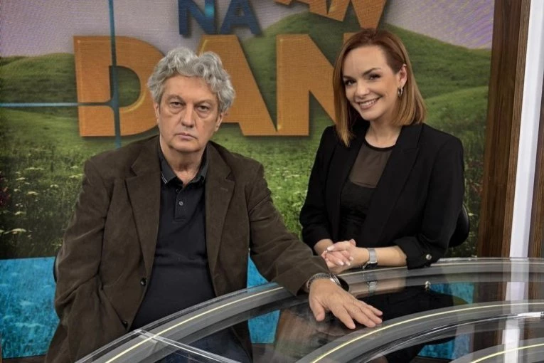 MILOMIR MARIĆ PRVI PUT O UGNJETAVANJU NA HEPIJU! Priznao istinu o krađi njegove "Ćirilice", Katarina potvrdila: Nisu nam dali da budemo srećni tamo! (VIDEO)