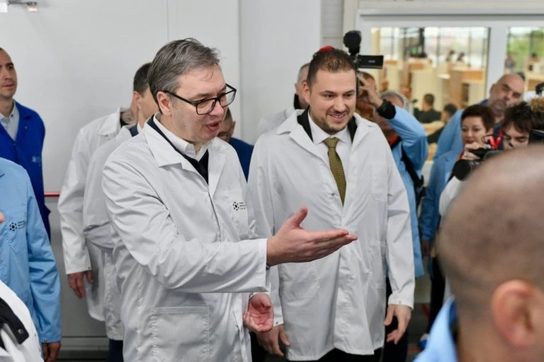"JEDNA OD NAJVAŽNIJIH FABRIKA U NIŠU!" Oglasio se Vučić nakon obilaska: NEVEROVATAN USPEH ZA SEDAM GODINA! (FOTO)