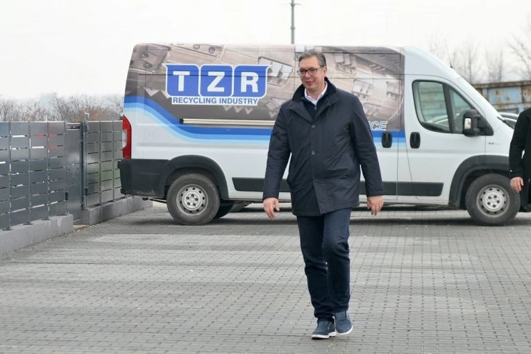 SVEČANOSTI U 18 ČASOVA: Vučić danas na otvaranju sportske hale u Putinicima