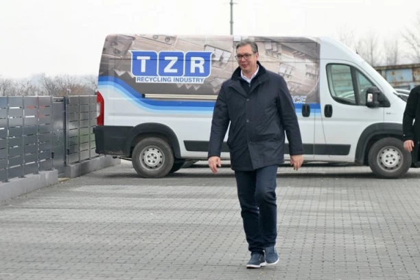 SVEČANOSTI U 18 ČASOVA: Vučić danas na otvaranju sportske hale u Putinicima