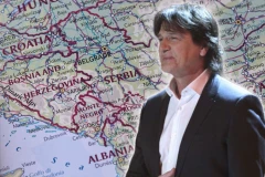 Zdravko Čolić važi za najpoznatijeg Sarajliju JER NIKO NIJE ZNAO ZA NJEGOVO SELO! Svoje korene decenijama krije, A OČEVINU JE POSETIO SAMO JEDNOM!