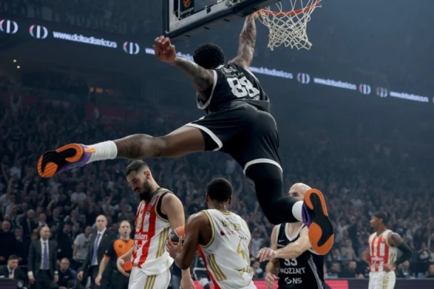 ARENA PROKLJUČALA! Partizan na korak od preokreta!