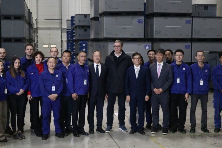 Aleksandar Vučić poseta fabrici Yusei