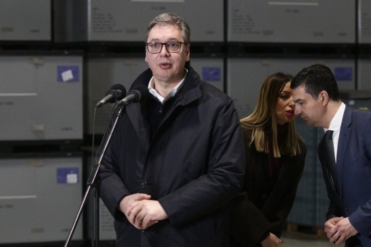 Aleksandar Vučić poseta fabrici Yusei
