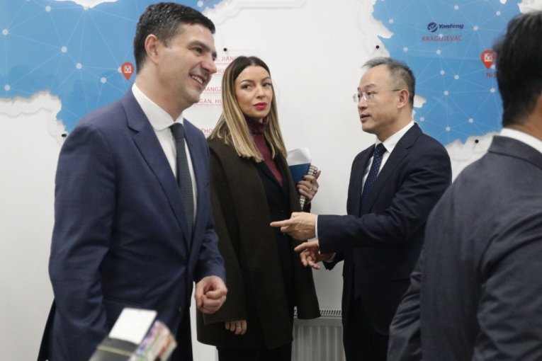 Aleksandar Vučić poseta fabrici Yusei