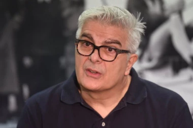 AUTORSKI TEKST NEBOJŠE KRSTIĆA ZA REPUBLIKU: Nasilje ne može da pobedi!