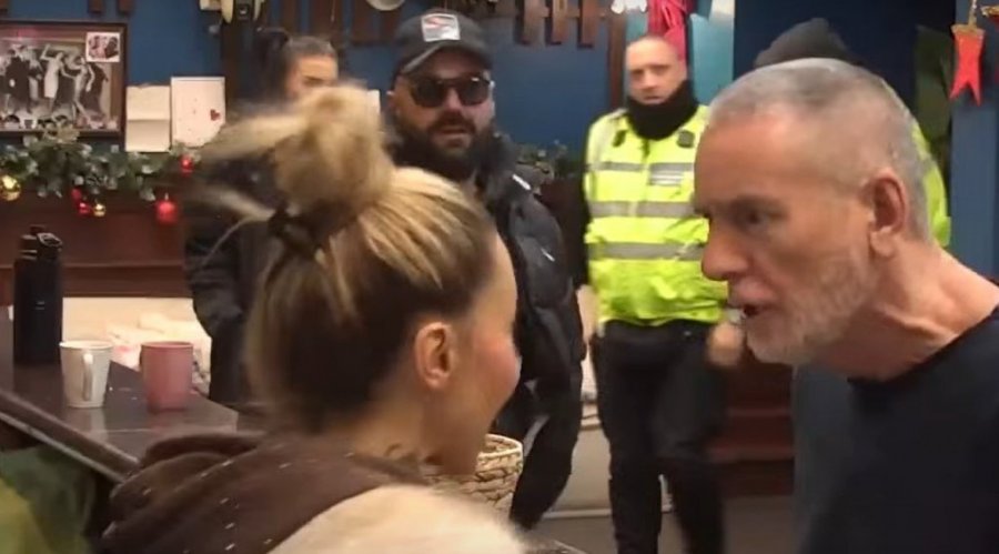 ZVERSKI OKRŠAJ, OBEZBEĐENJE OPKOLILO IMANJE: Pomahnitala Aneli demolirala PAB, pa se zaletela na Luku i Miću!