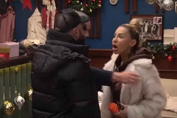 ANELI MU JE NABILA ROGOVE I UBEDILA GA DA MU DOBRO STOJE! Bivša Luke Vujovića ZGROŽENA nakon skandala, UPALILA VREĐALICU!