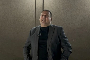 SA OPERACIONOG STOLA PRAVO KOD ADVOKATA! Taki Marinković nakon izlaska iz bolnice POKREĆE NAJVEĆU SERIJU TUŽBI!