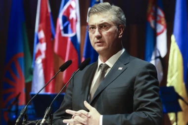 "UPOZORIĆEMO NATO DA SRBIJA IMA SUPERSONIČNU RAKETU": Plenković veoma zabrinut zbog arsenala naše vojske