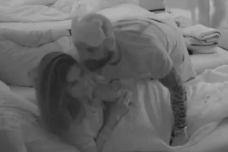 Luka Vujović poljubio Boginju