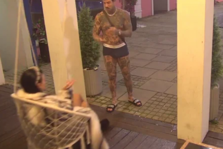 Anita Stanojlović plače dok je Filip Đukić grdi