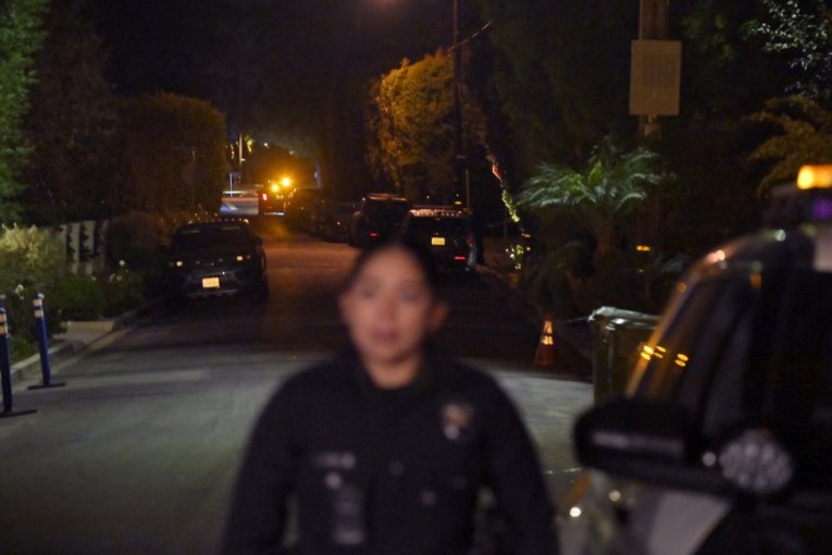 Policija okupirala naselje Roba Rajnera