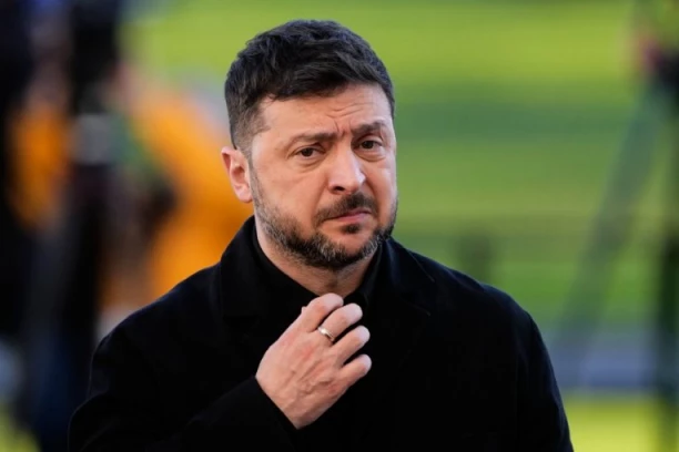 ZELENSKI VIŠE NEMA KUD! Trampov tandem insistira na PUTINOVOM USLOVU, predsednik Ukrajine posle pregovora VAN SEBE