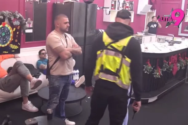 ASMIN PONOVO DIVLJA PO ELITI - Pokazao PRAVO LICE, Stanija ne sme da sazna šta je uradio!