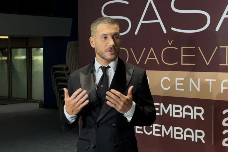 NAŠA POZNATA INFLUENSERKA STIGLA NA KONCERT SAŠE KOVAČEVIĆA, PA MU PRIZNALA EMOCIJE: Imaju i zajednički snimak, ovo će izazvati BURU! (VIDEO)