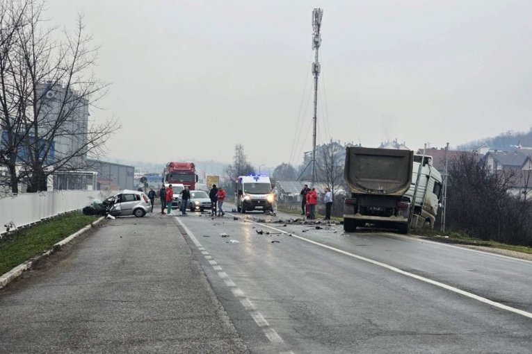 Težak udes na obilaznici kod Gornjeg Milanovca